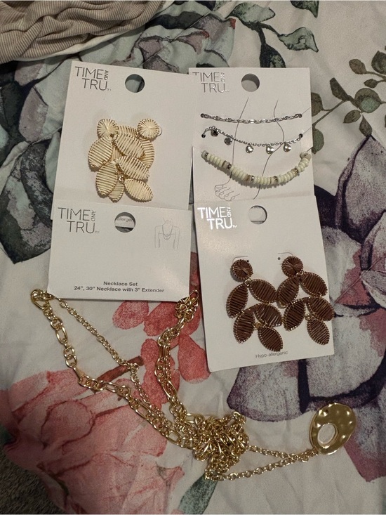 Time and Tru Jewelry - Time and Tru Jewelry Bundle Set